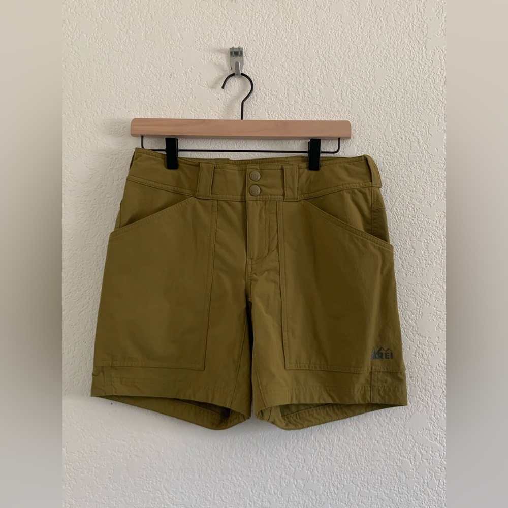 REI Co-op Trail Hiking Moisture Wicking Womens Hiking Shorts, 6 Nylon